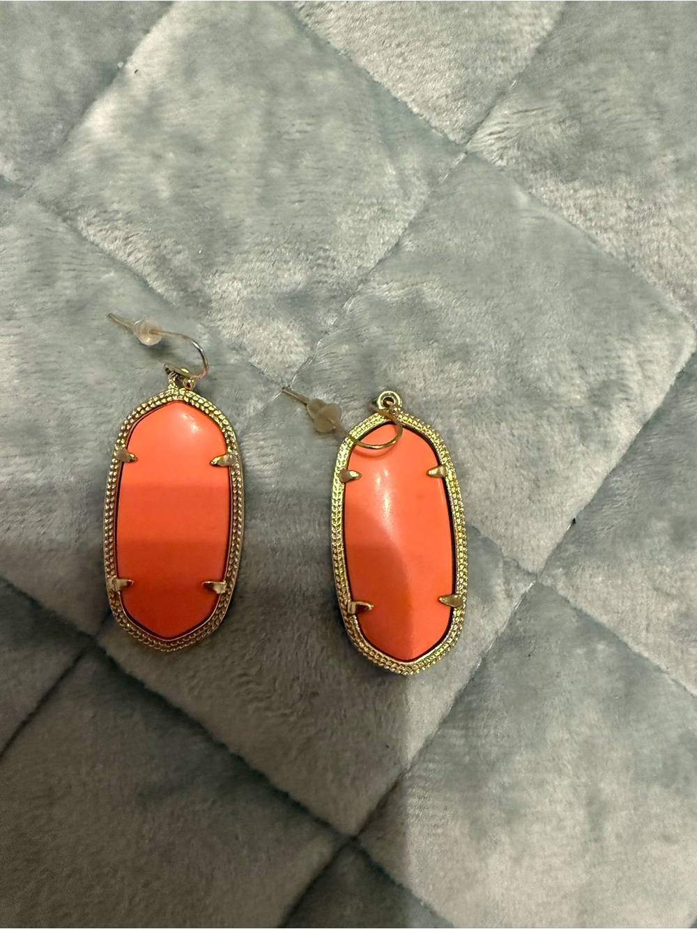 Kendra Scott Coral Oval Gold-Trim Drop Earrings